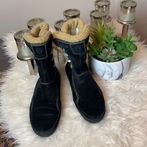 Timberland Women’s black genuine leather ankle boots size 8.5